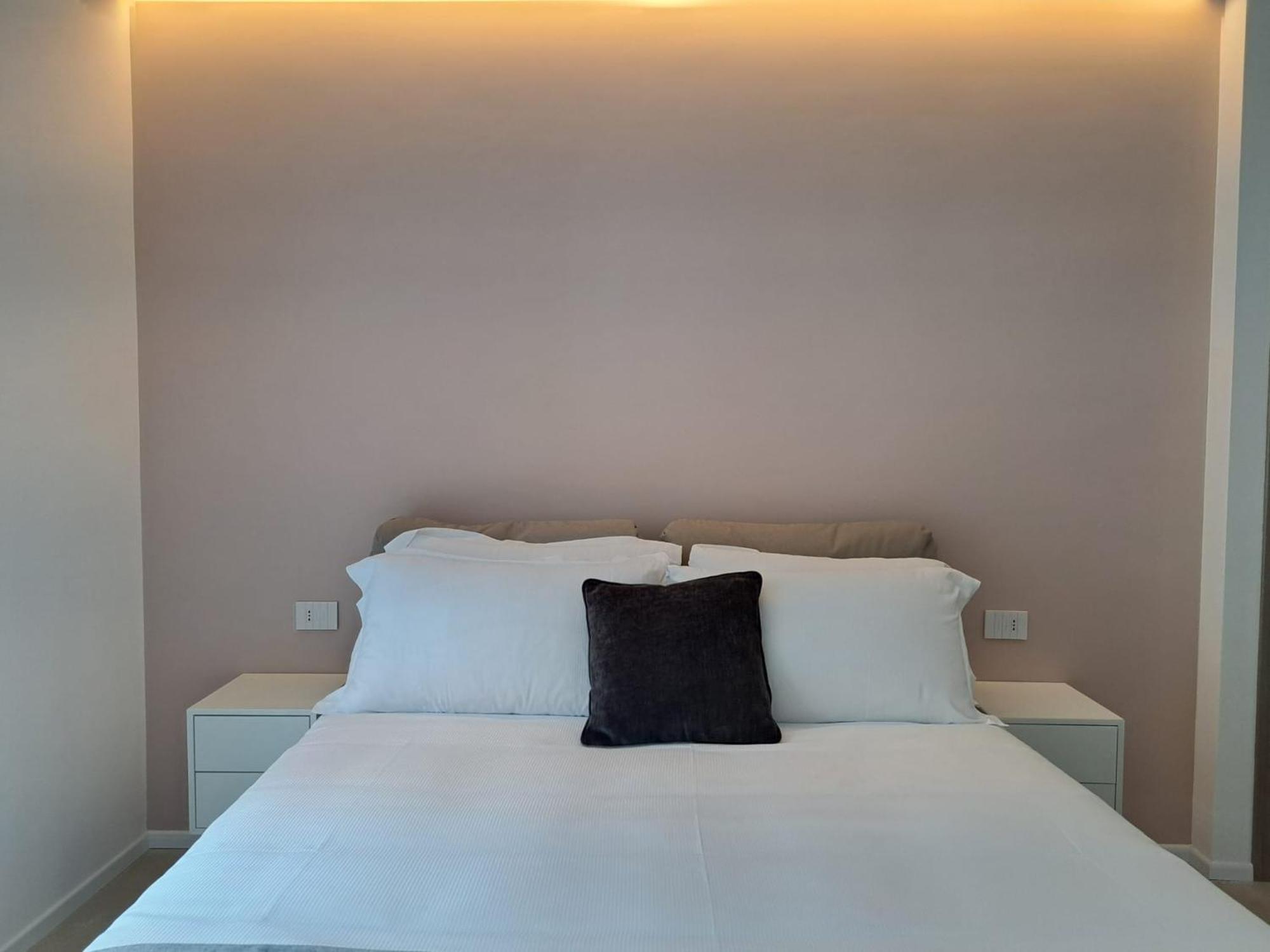 Lario Suite Apartments By Quokka 360 - With Parking Next To Como City Екстериор снимка