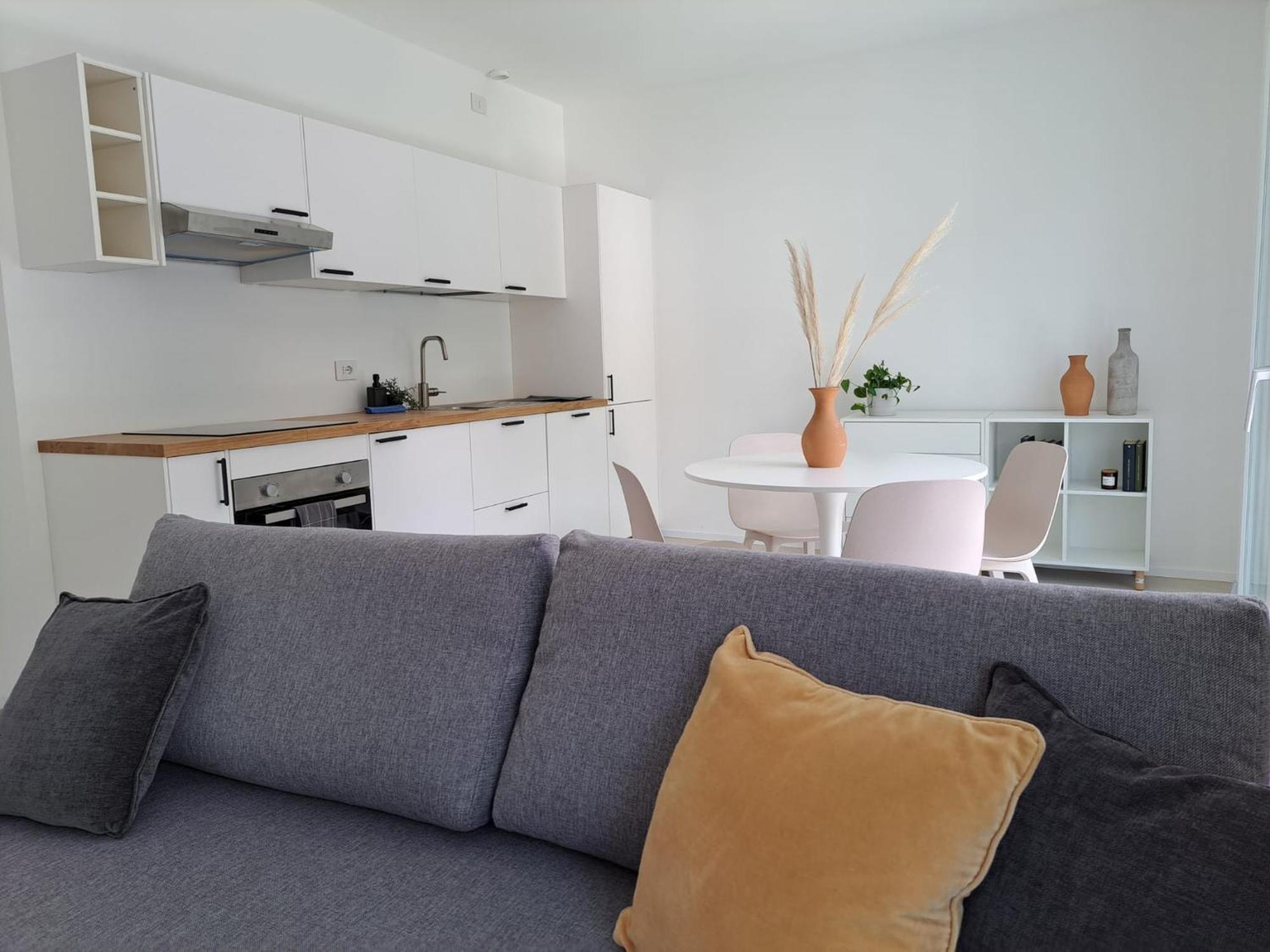 Lario Suite Apartments By Quokka 360 - With Parking Next To Como City Екстериор снимка