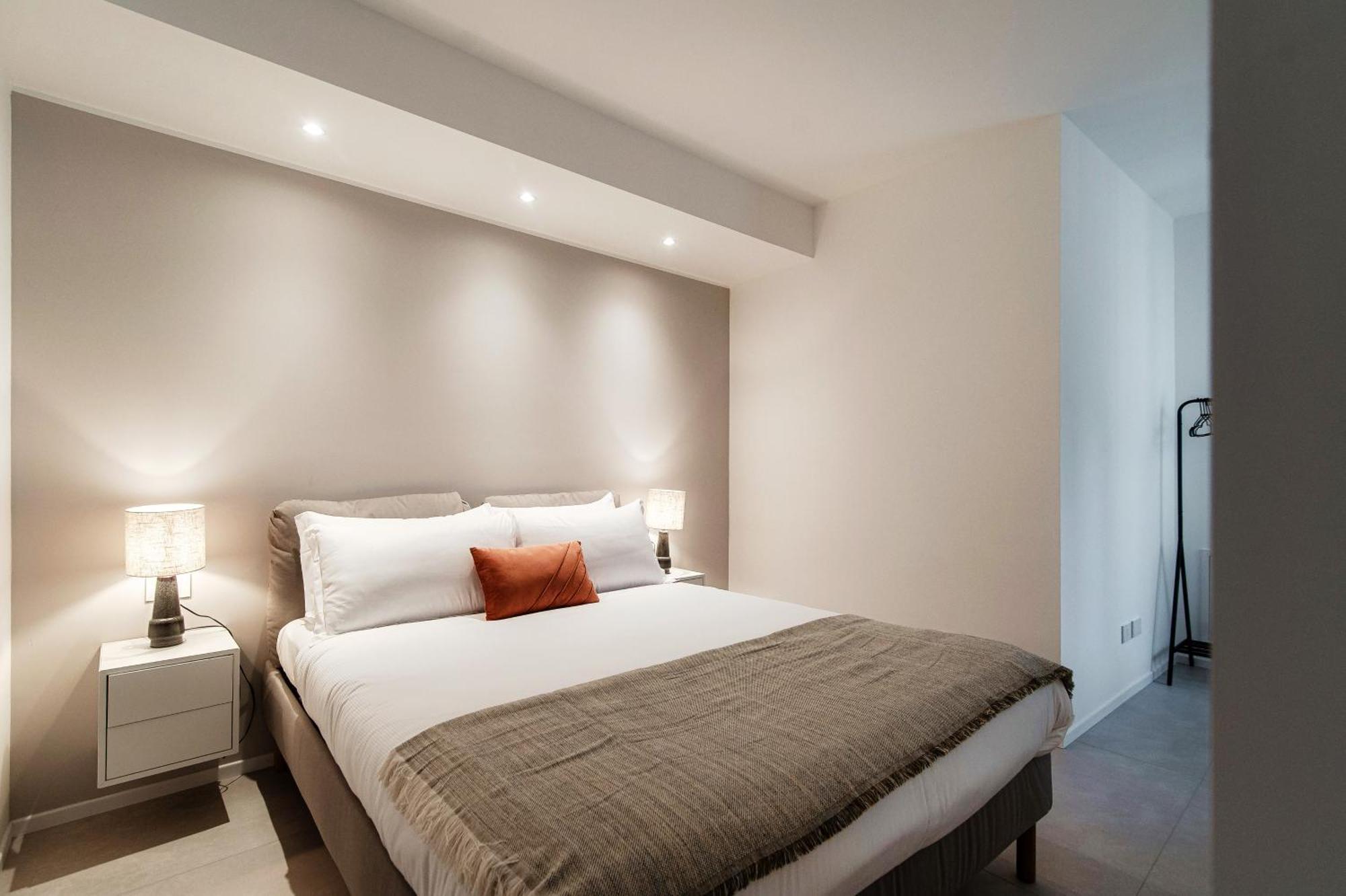 Lario Suite Apartments By Quokka 360 - With Parking Next To Como City Екстериор снимка