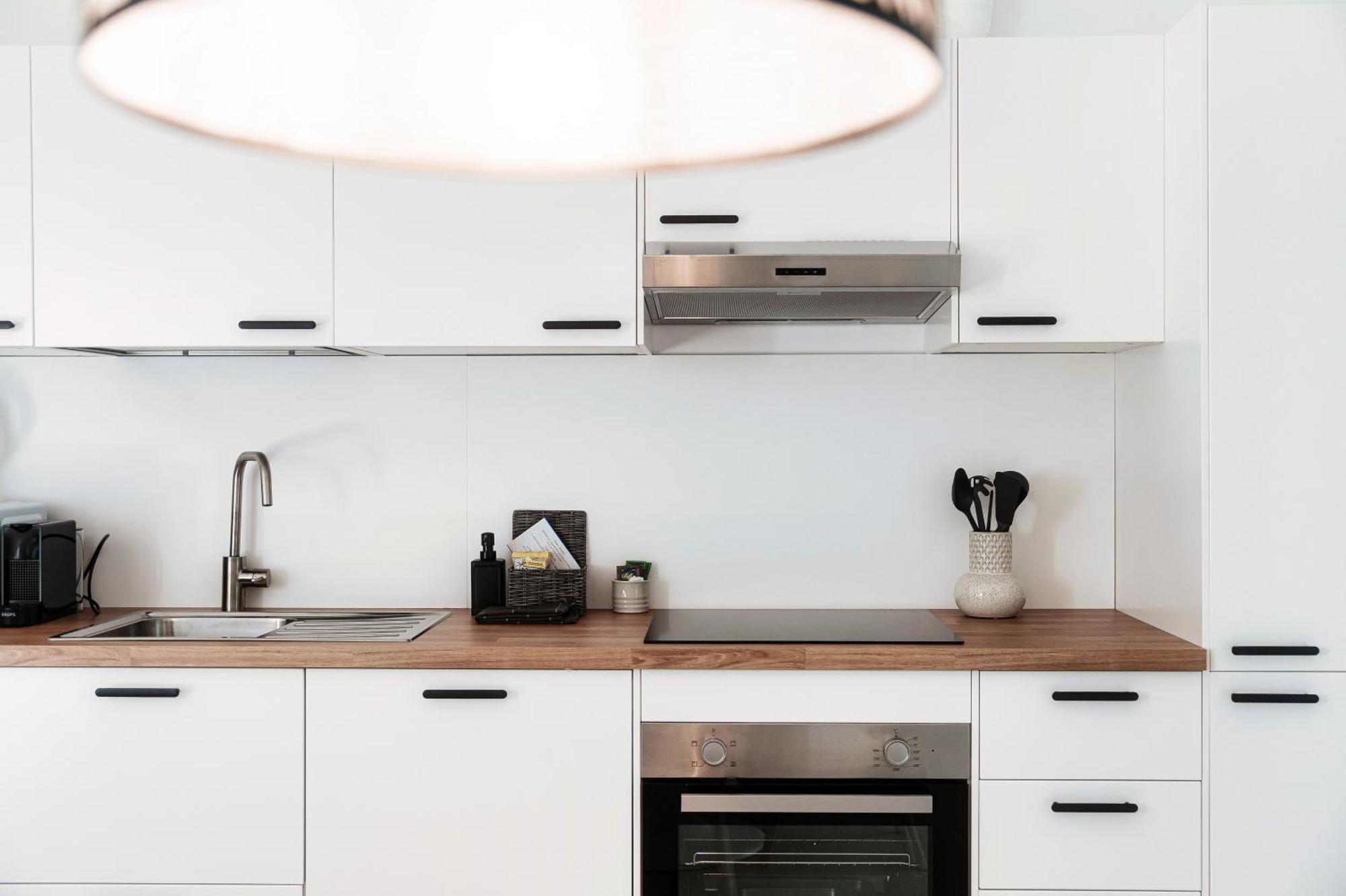 Lario Suite Apartments By Quokka 360 - With Parking Next To Como City Екстериор снимка