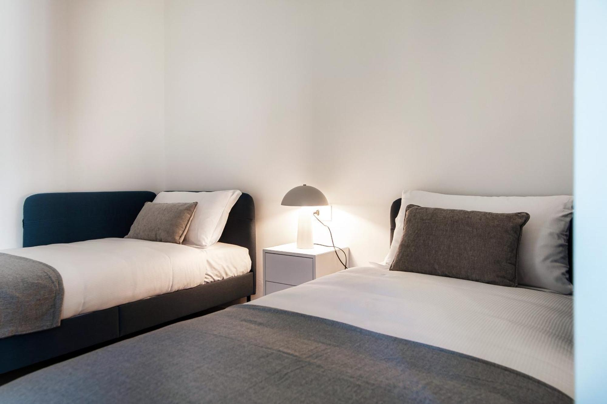 Lario Suite Apartments By Quokka 360 - With Parking Next To Como City Екстериор снимка