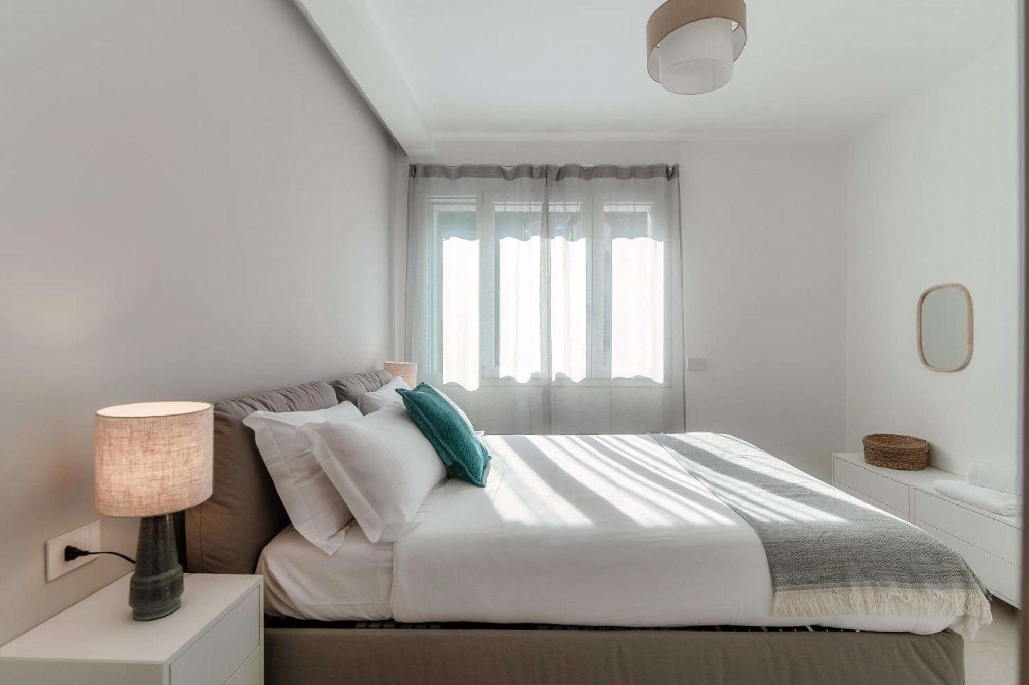 Lario Suite Apartments By Quokka 360 - With Parking Next To Como City Екстериор снимка
